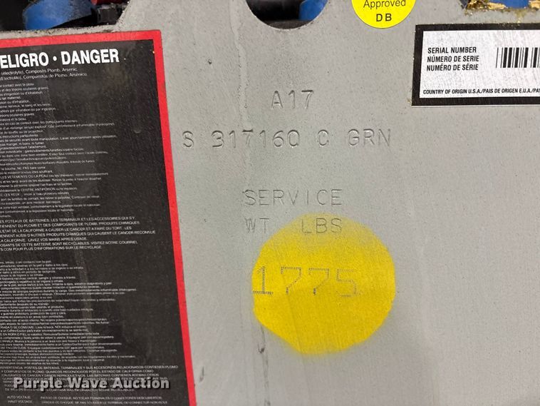 image for item EC8150 2017 Crown SP3520-30 order picker