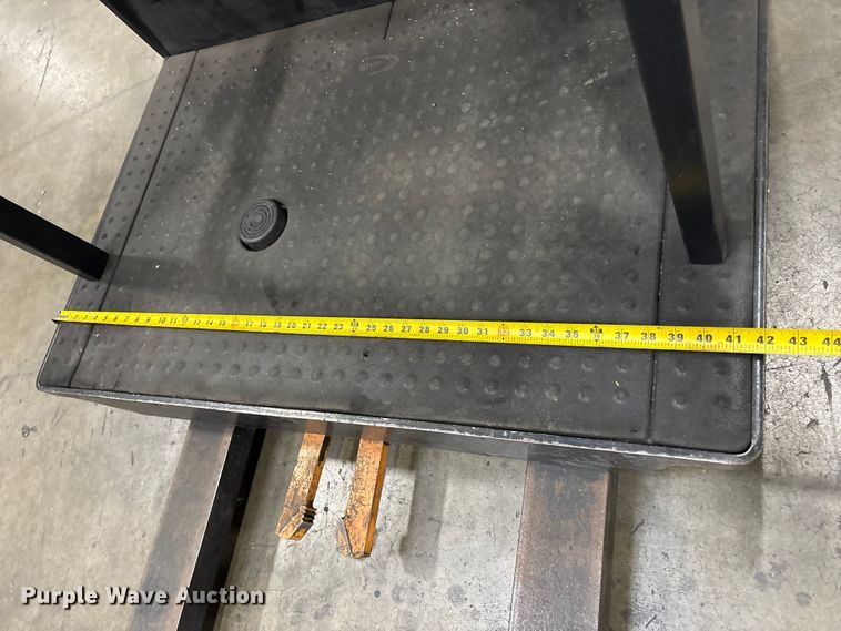 image for item EC8151 2016 Crown SP3520-30 order picker