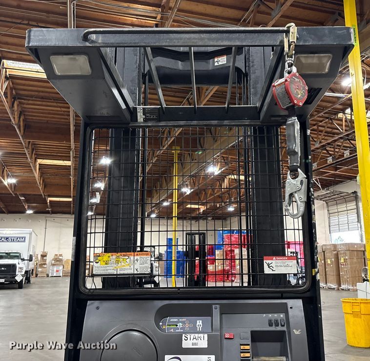 image for item EC8151 2016 Crown SP3520-30 order picker