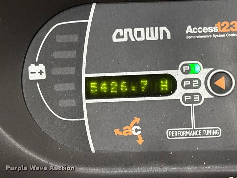 image for item EC8151 2016 Crown SP3520-30 order picker