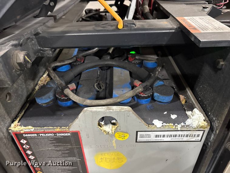 image for item EC8151 2016 Crown SP3520-30 order picker