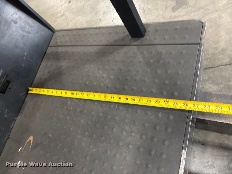 image for item EC8152 2017 Crown SP3520-30 order picker