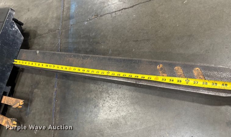 image for item EC8152 2017 Crown SP3520-30 order picker