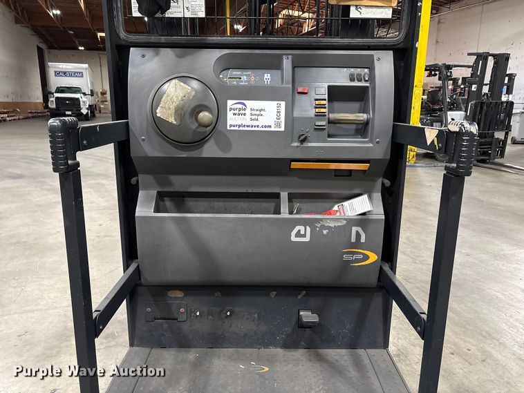 image for item EC8152 2017 Crown SP3520-30 order picker