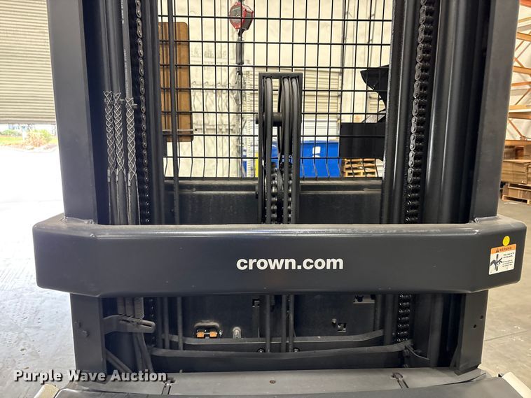 image for item EC8152 2017 Crown SP3520-30 order picker