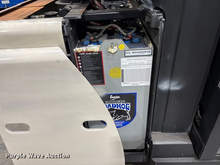 image for item EC8152 2017 Crown SP3520-30 order picker