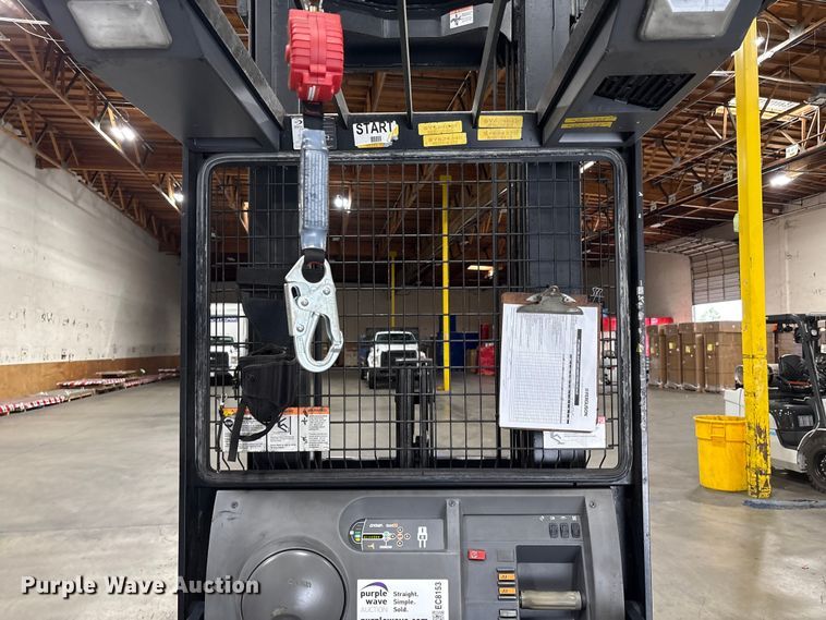 image for item EC8153 2017 Crown SP3520-30 order picker