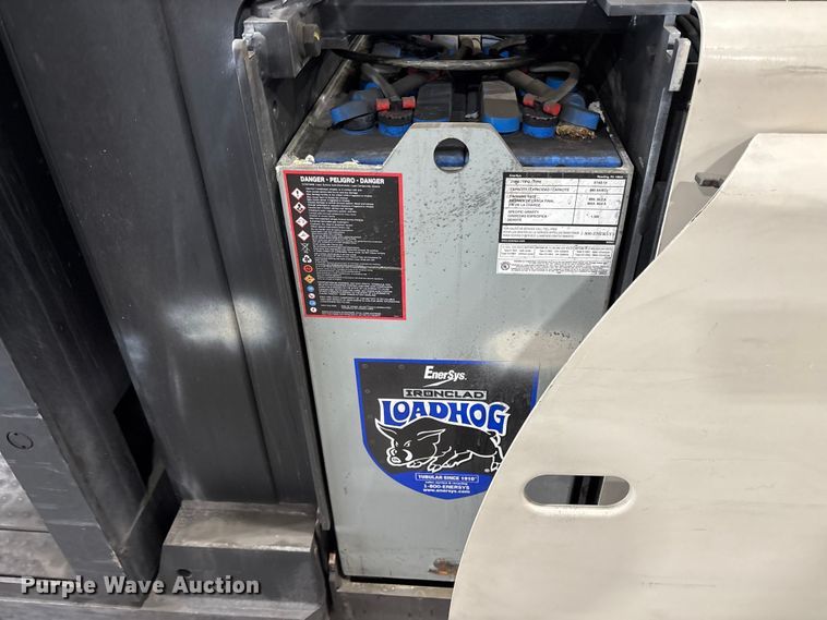 image for item EC8153 2017 Crown SP3520-30 order picker