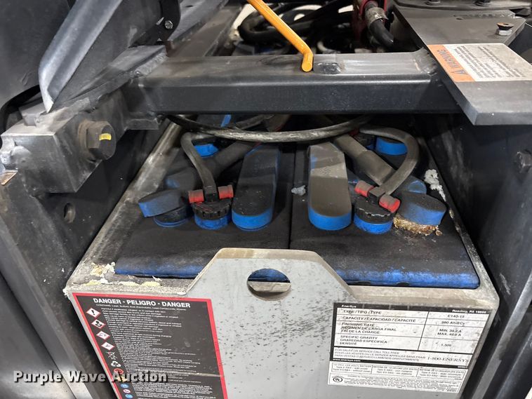 image for item EC8153 2017 Crown SP3520-30 order picker