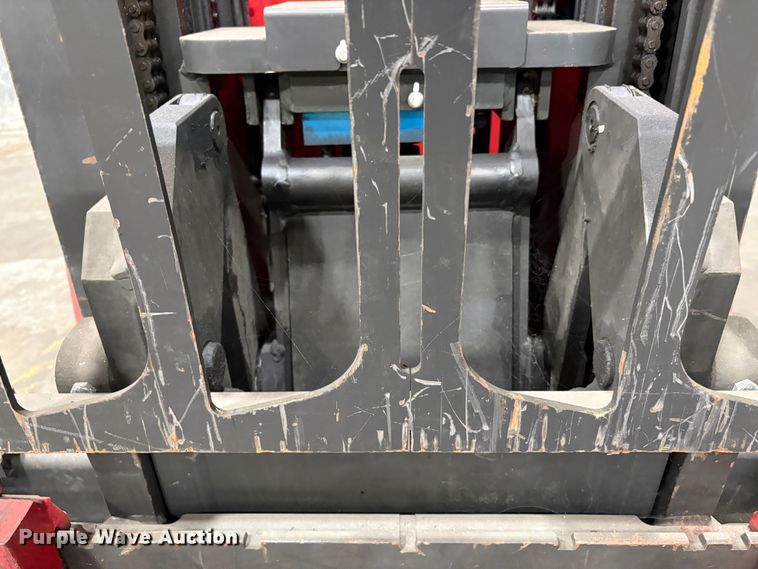 image for item EC8154 2017 Raymond 7310 reach truck