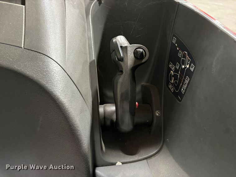 image for item EC8154 2017 Raymond 7310 reach truck