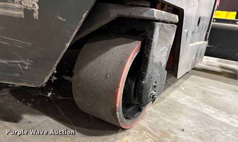 image for item EC8154 2017 Raymond 7310 reach truck