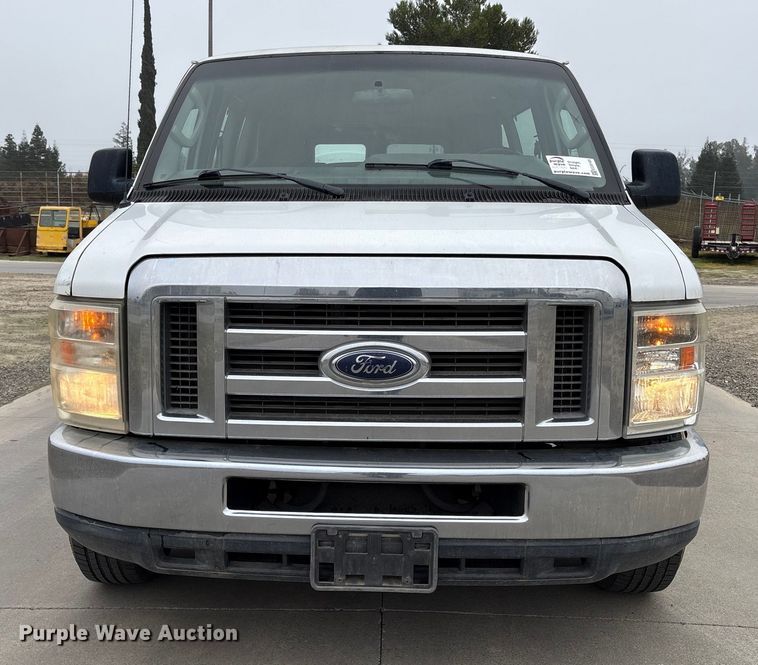 image for item EC8165 2012 Ford E350 Super Duty van
