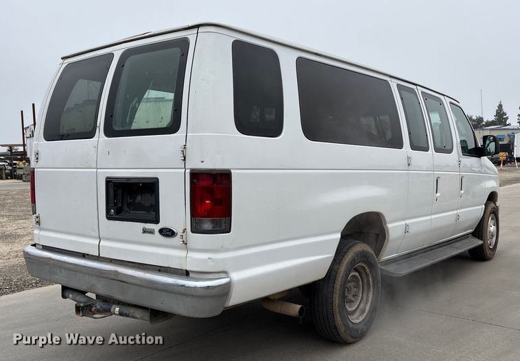 image for item EC8165 2012 Ford E350 Super Duty van