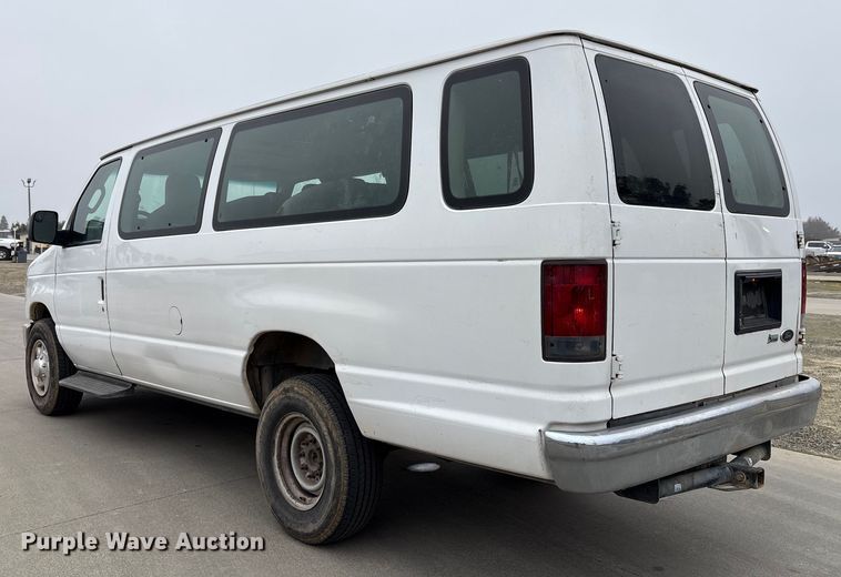 image for item EC8165 2012 Ford E350 Super Duty van