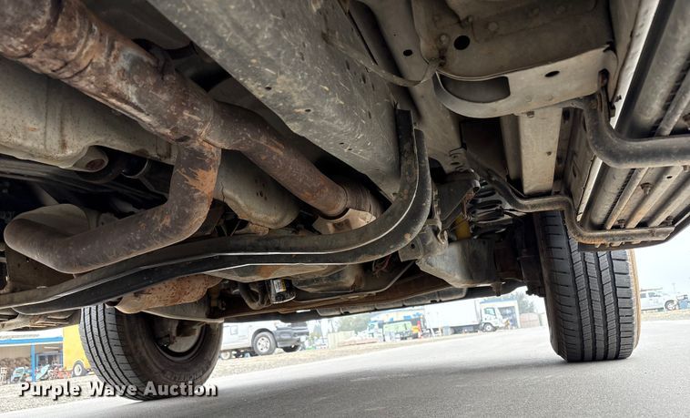 image for item EC8165 2012 Ford E350 Super Duty van