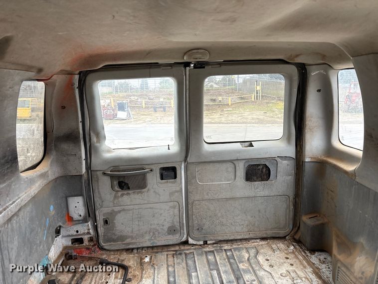 image for item EC8165 2012 Ford E350 Super Duty van