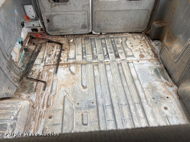 image for item EC8165 2012 Ford E350 Super Duty van