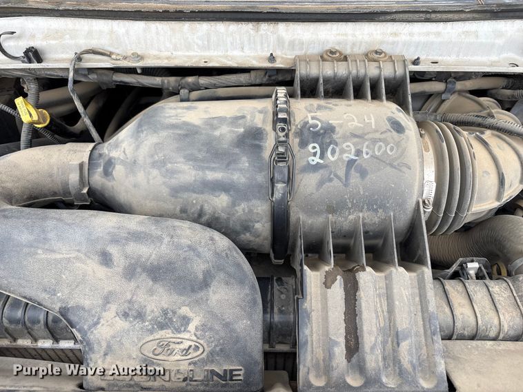 image for item EC8165 2012 Ford E350 Super Duty van