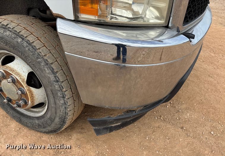 image for item ED2391 2014 Chevrolet Silverado 3500HD Crew Cab utility bed pickup truck