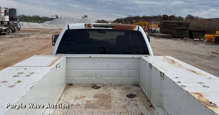 image for item ED2391 2014 Chevrolet Silverado 3500HD Crew Cab utility bed pickup truck