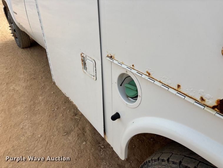 image for item ED2391 2014 Chevrolet Silverado 3500HD Crew Cab utility bed pickup truck