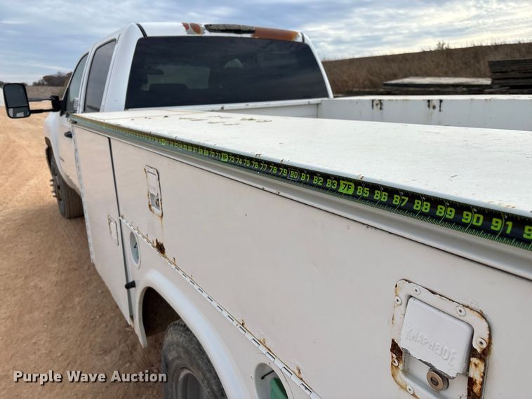image for item ED2391 2014 Chevrolet Silverado 3500HD Crew Cab utility bed pickup truck