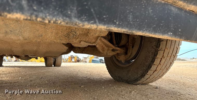 image for item ED2391 2014 Chevrolet Silverado 3500HD Crew Cab utility bed pickup truck