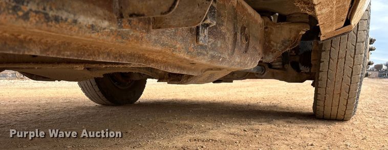 image for item ED2391 2014 Chevrolet Silverado 3500HD Crew Cab utility bed pickup truck