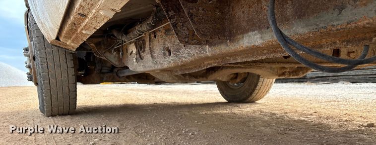 image for item ED2391 2014 Chevrolet Silverado 3500HD Crew Cab utility bed pickup truck