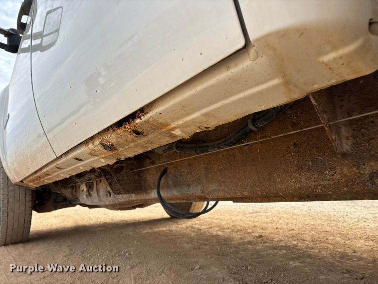 image for item ED2391 2014 Chevrolet Silverado 3500HD Crew Cab utility bed pickup truck