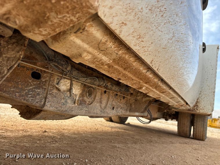 image for item ED2391 2014 Chevrolet Silverado 3500HD Crew Cab utility bed pickup truck