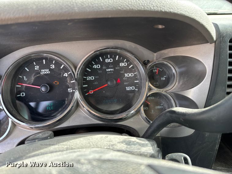 image for item ED2391 2014 Chevrolet Silverado 3500HD Crew Cab utility bed pickup truck