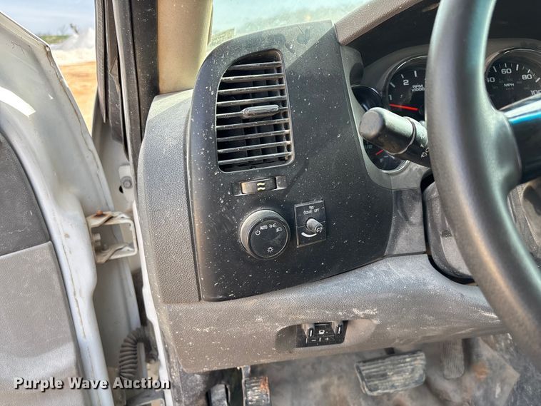 image for item ED2391 2014 Chevrolet Silverado 3500HD Crew Cab utility bed pickup truck