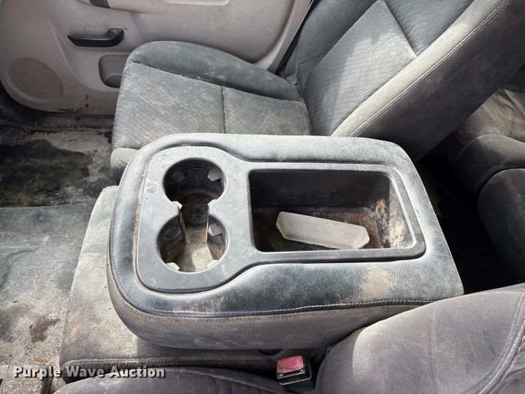 image for item ED2391 2014 Chevrolet Silverado 3500HD Crew Cab utility bed pickup truck