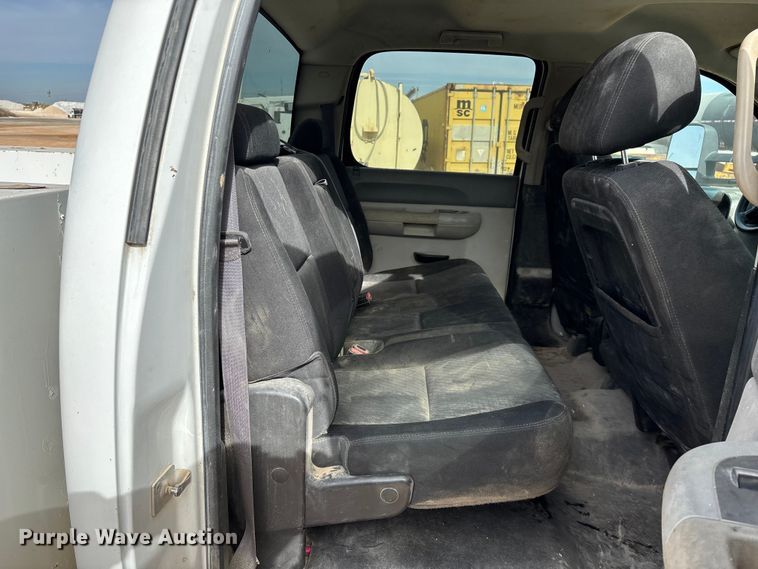 image for item ED2391 2014 Chevrolet Silverado 3500HD Crew Cab utility bed pickup truck