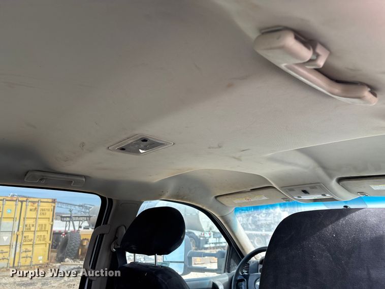 image for item ED2391 2014 Chevrolet Silverado 3500HD Crew Cab utility bed pickup truck