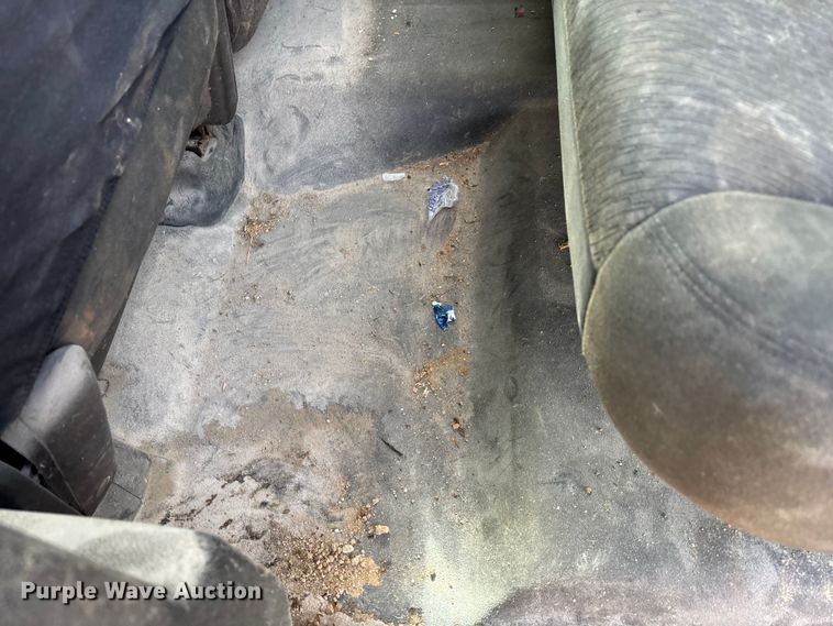 image for item ED2391 2014 Chevrolet Silverado 3500HD Crew Cab utility bed pickup truck