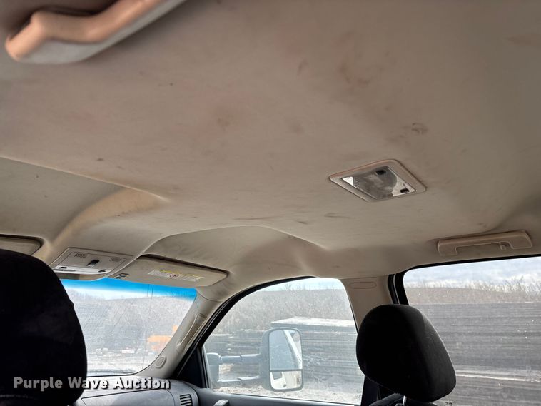 image for item ED2391 2014 Chevrolet Silverado 3500HD Crew Cab utility bed pickup truck