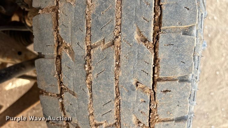 image for item ED2391 2014 Chevrolet Silverado 3500HD Crew Cab utility bed pickup truck