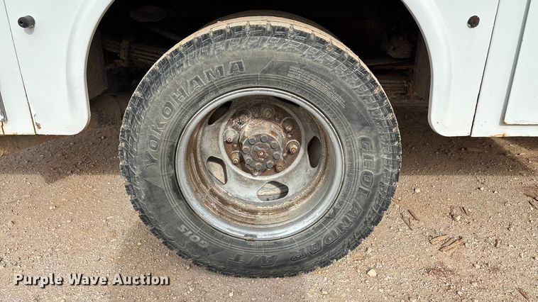 image for item ED2391 2014 Chevrolet Silverado 3500HD Crew Cab utility bed pickup truck