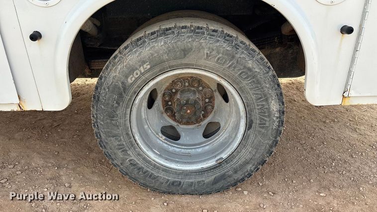 image for item ED2391 2014 Chevrolet Silverado 3500HD Crew Cab utility bed pickup truck