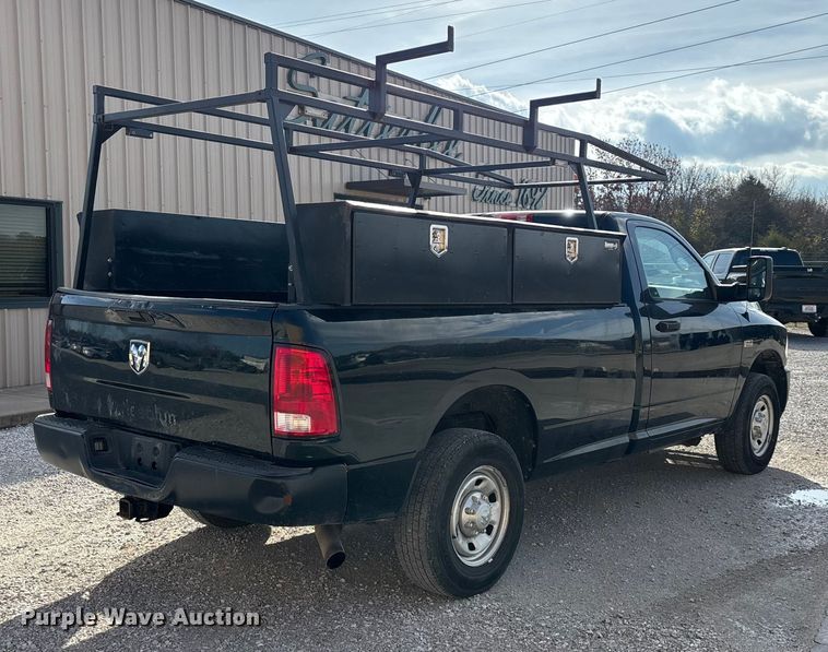 image for item ED2401 2017 RAM 2500 pickup truck