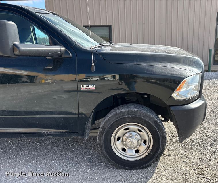 image for item ED2401 2017 RAM 2500 pickup truck