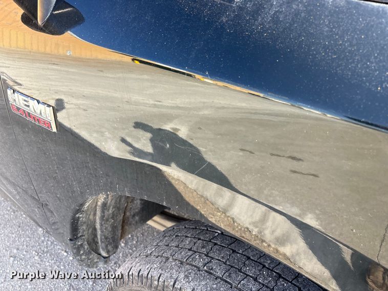 image for item ED2401 2017 RAM 2500 pickup truck