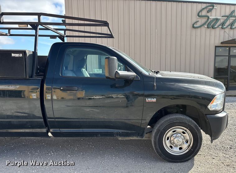 image for item ED2401 2017 RAM 2500 pickup truck