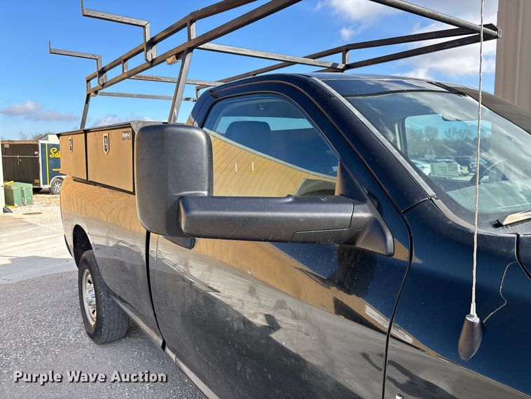 image for item ED2401 2017 RAM 2500 pickup truck