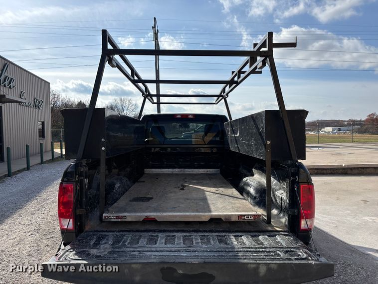 image for item ED2401 2017 RAM 2500 pickup truck