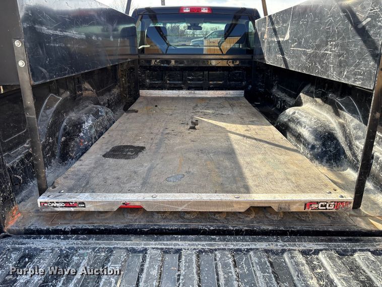 image for item ED2401 2017 RAM 2500 pickup truck