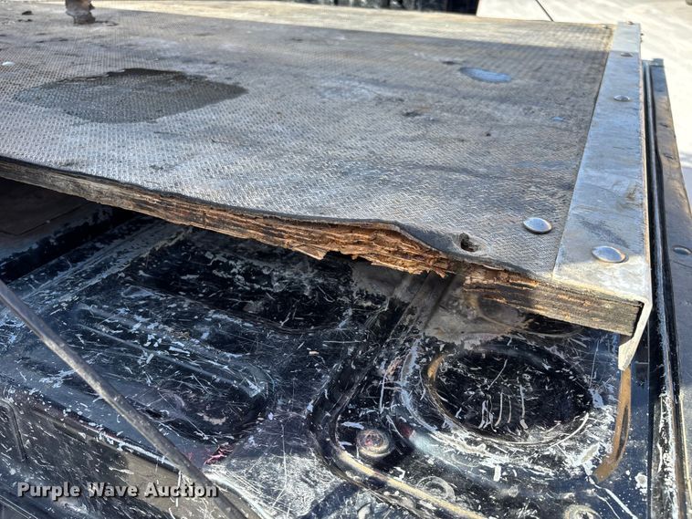 image for item ED2401 2017 RAM 2500 pickup truck